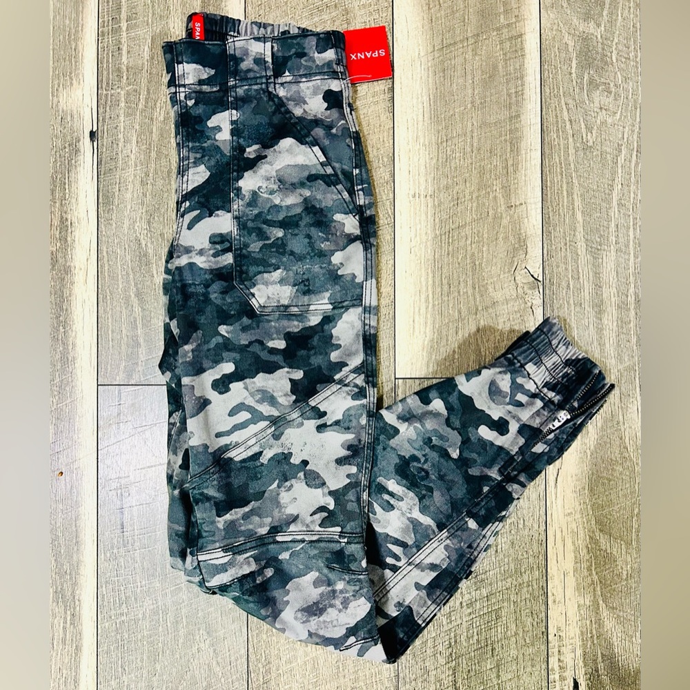 New Spanx Camo jogger pants